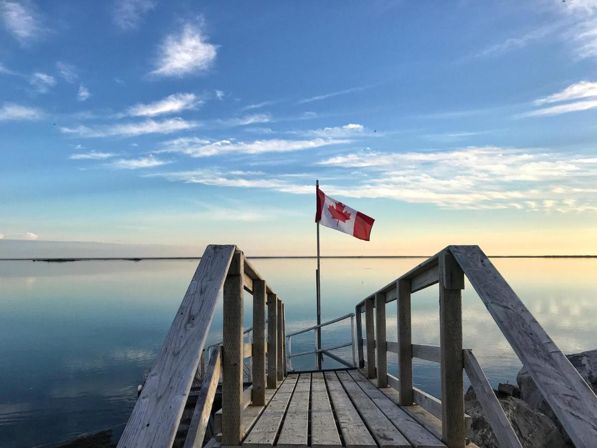The East Wind Guesthouse Clark's Harbour Экстерьер фото