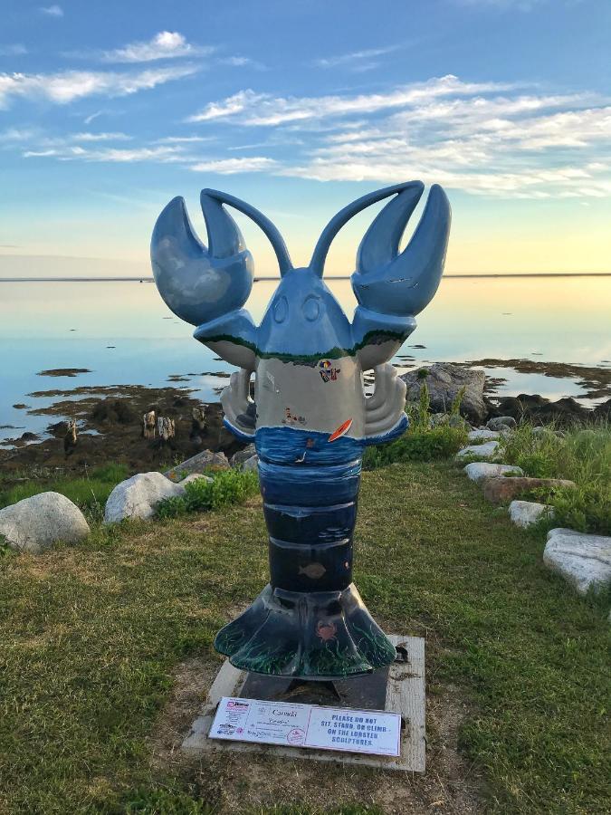 The East Wind Guesthouse Clark's Harbour Экстерьер фото